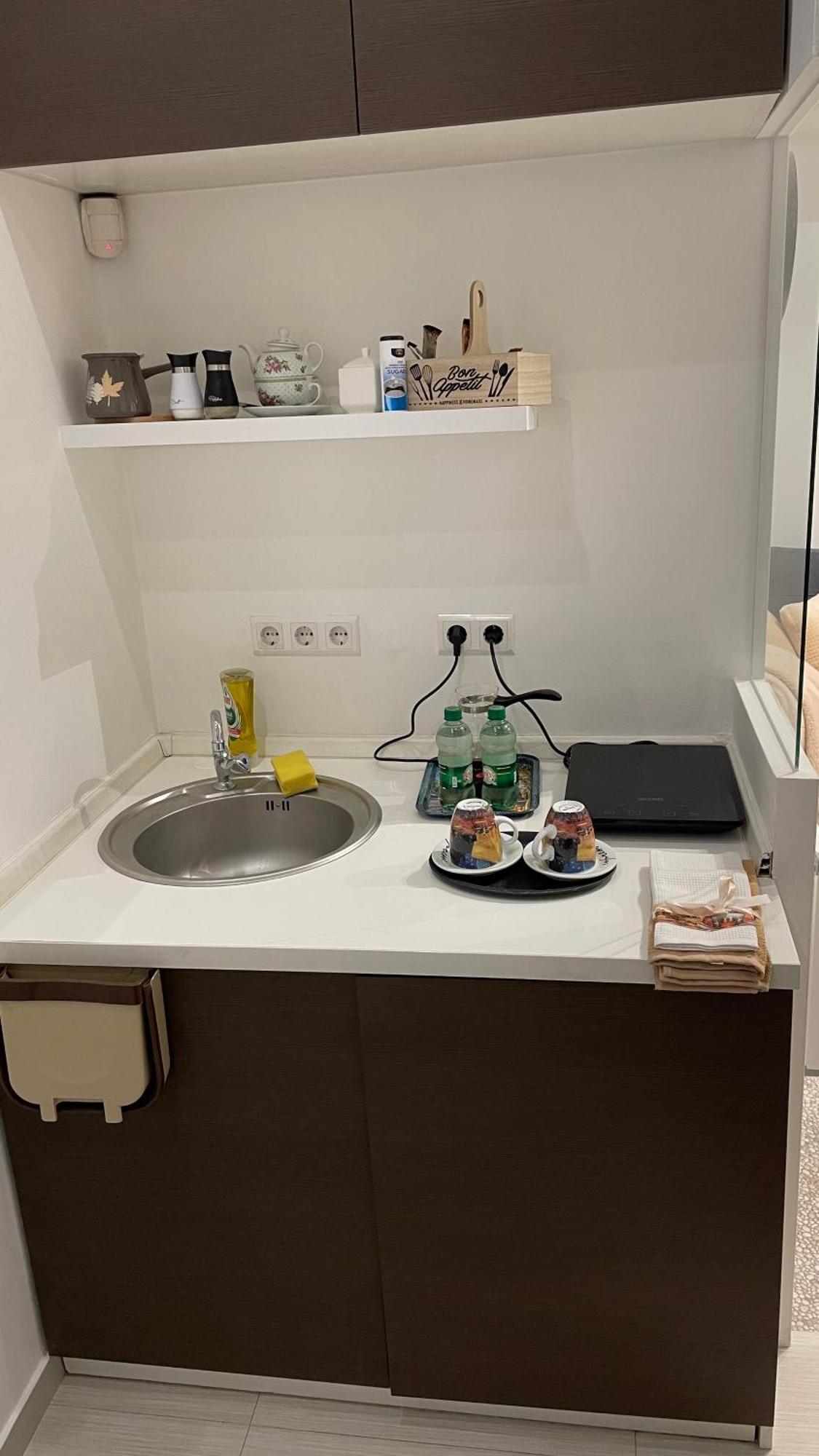 Tim Apartment Sarajevo With Private Parking エクステリア 写真